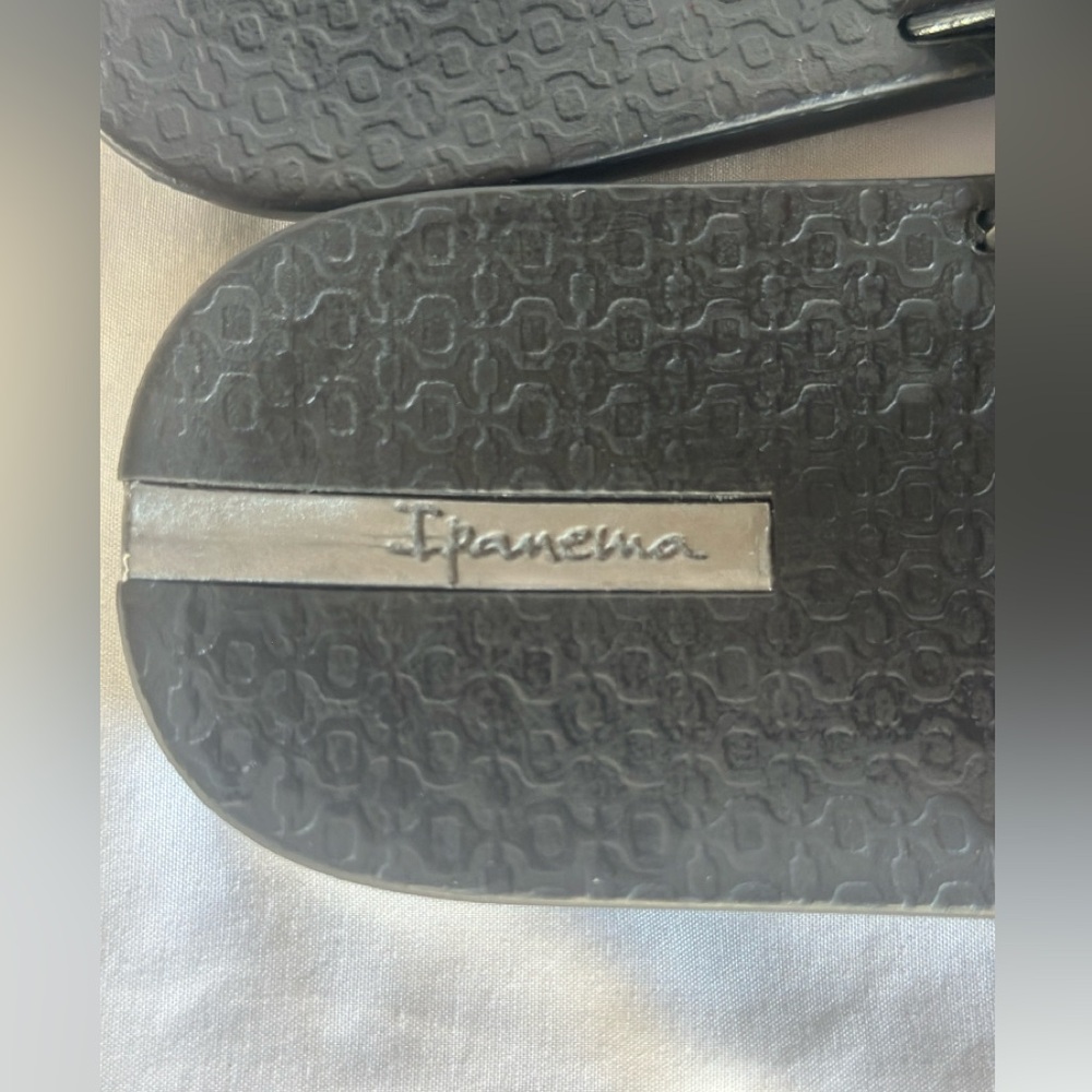 Ipanema Black Swarovski Crystal Studded Women's Sandals - Picture 8 of 8